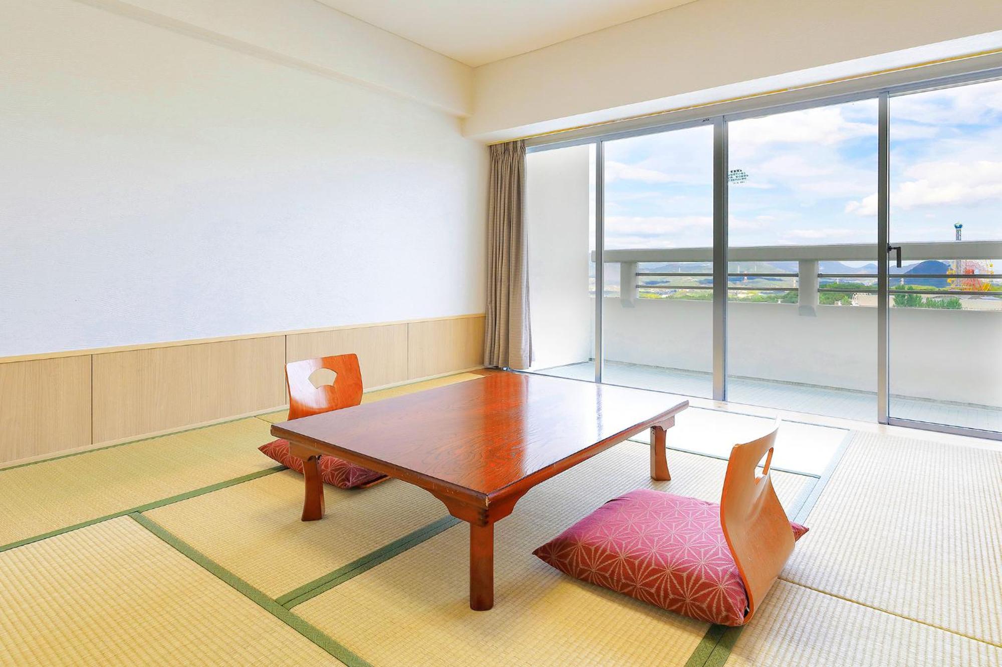 Ooedo Onsen Monogatari Hotel Reoma No Mori Marugame Exterior photo